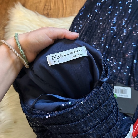 IEENA FOR MAC DUGGAL Navy Sequined Drop Shoulder Gown - Picture 6 of 6